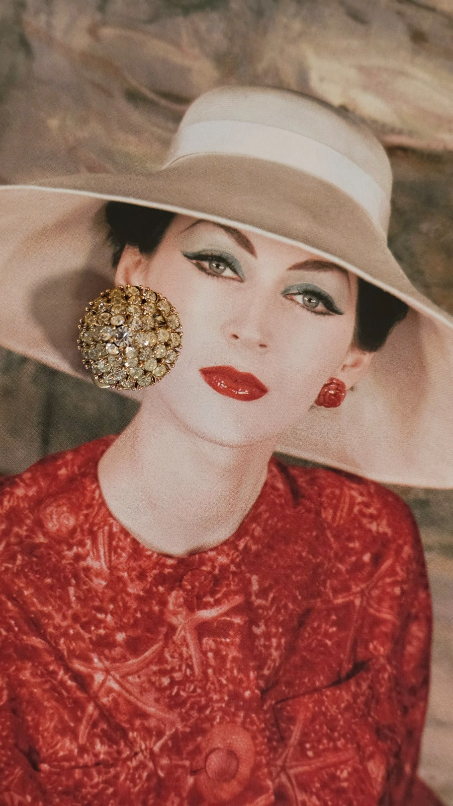 Signed CINER Vintage Gold-Tone Crystal Pavé Dome Clip-On Earrings — 1960s Glamour, All-Over Rhinestone Bombe Style view 4