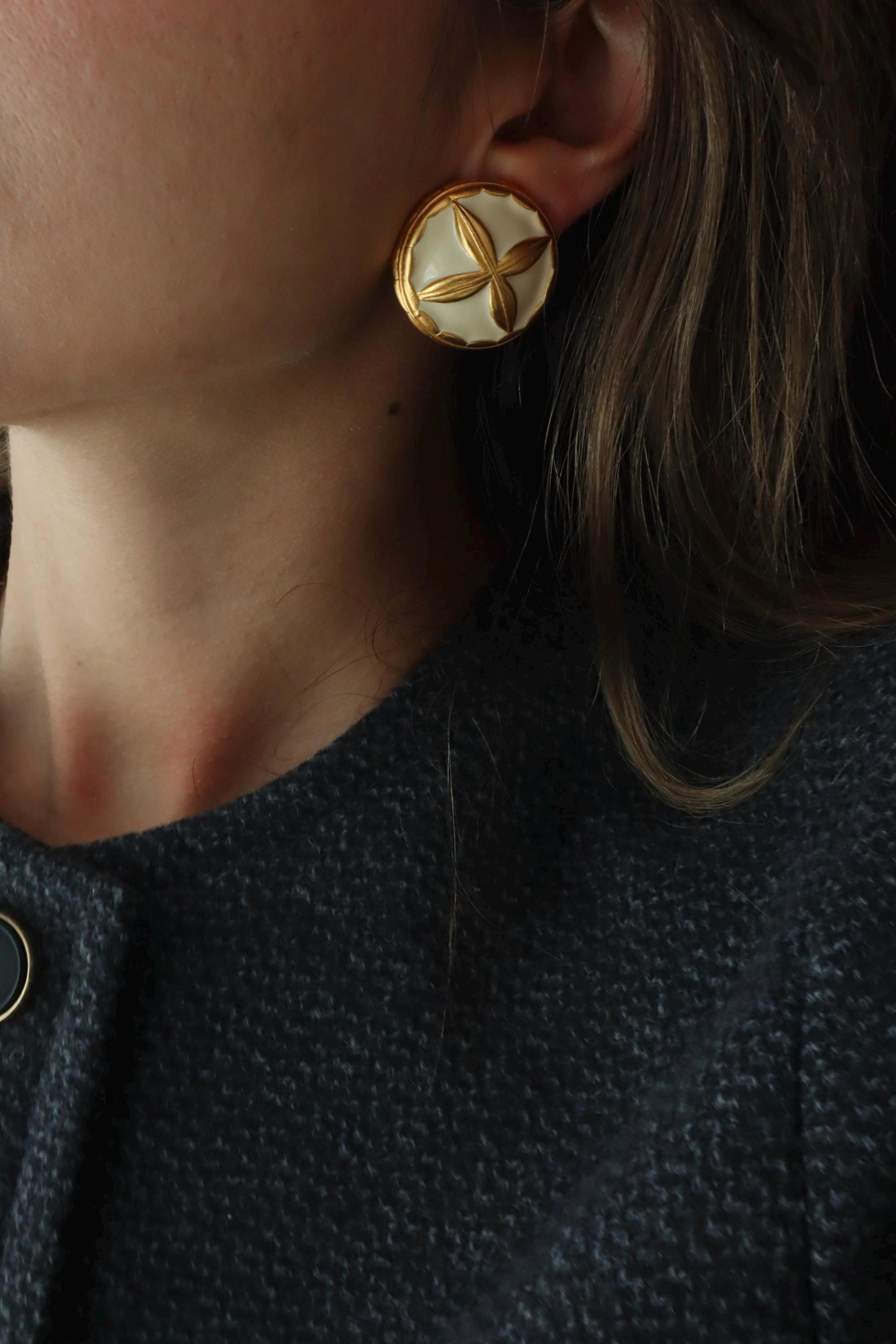 Vintage Matte Gold and White Enamel Round Byzantine Clip-On Earrings